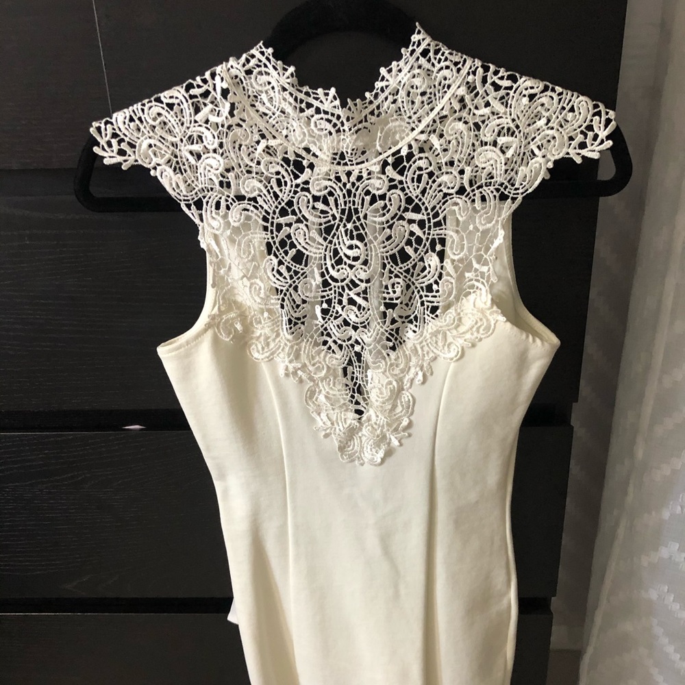 BRAND NEW: White Tight Dress